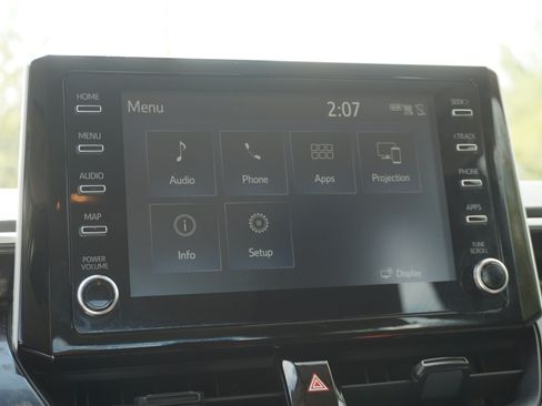 Used 2020 Toyota Corolla LE FWD image 20