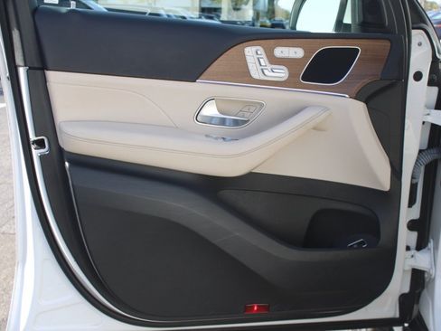 Certified 2024 Mercedes-Benz GLE 350 4MATIC image 12