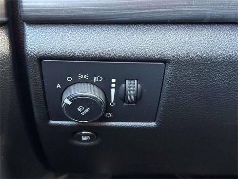 Certified 2019 Jeep Grand Cherokee Laredo image 28