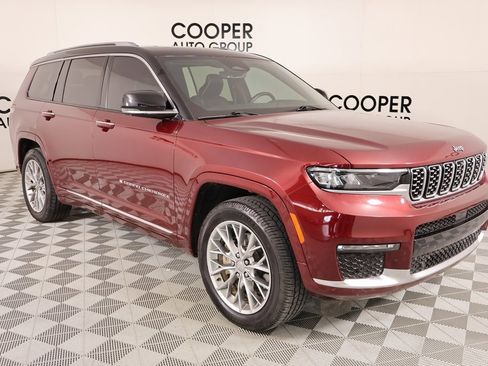 Used 2023 Jeep Grand Cherokee L Summit w/ Luxury Tech Group V image 1