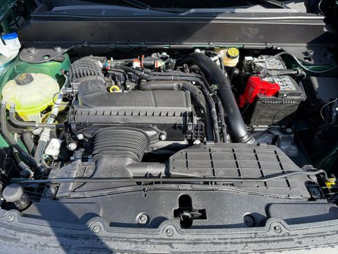 New 2025 Ford Maverick XL w/ Equipment Group 102A image 20