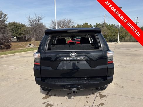 Used 2016 Toyota 4Runner SR5 image 6