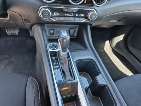 Used 2025 Nissan Sentra SR FWD image 12