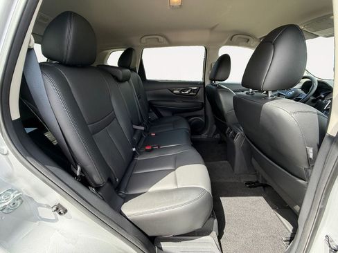 Used 2019 Nissan Rogue SL AWD/4WD image 23