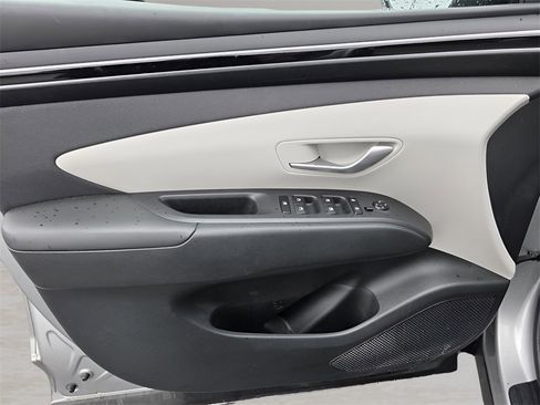 Used 2024 Hyundai Tucson SEL w/ Convenience Package image 17