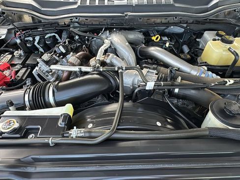 Certified 2020 Ford F350 Lariat w/ Lariat Ultimate Package AWD/4WD image 28