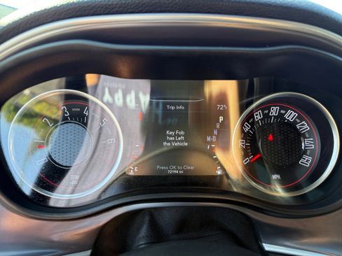 Used 2021 Dodge Challenger SXT image 11