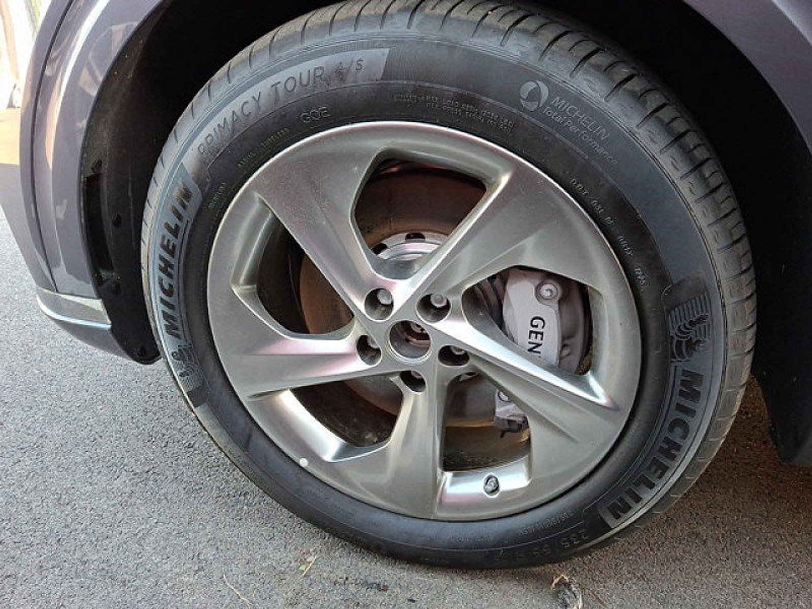 Used 2026 Genesis GV70 2.5T AWD/4WD image 4