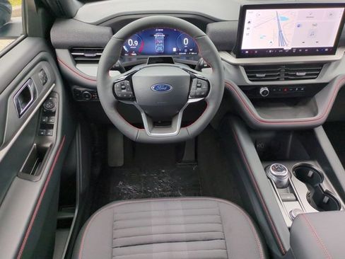 New 2026 Ford Explorer ST-Line w/ ST-Line Street Pack image 16