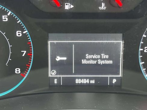 Used 2017 Chevrolet Malibu LT w/ LPO, Convenience Package 2 image 19