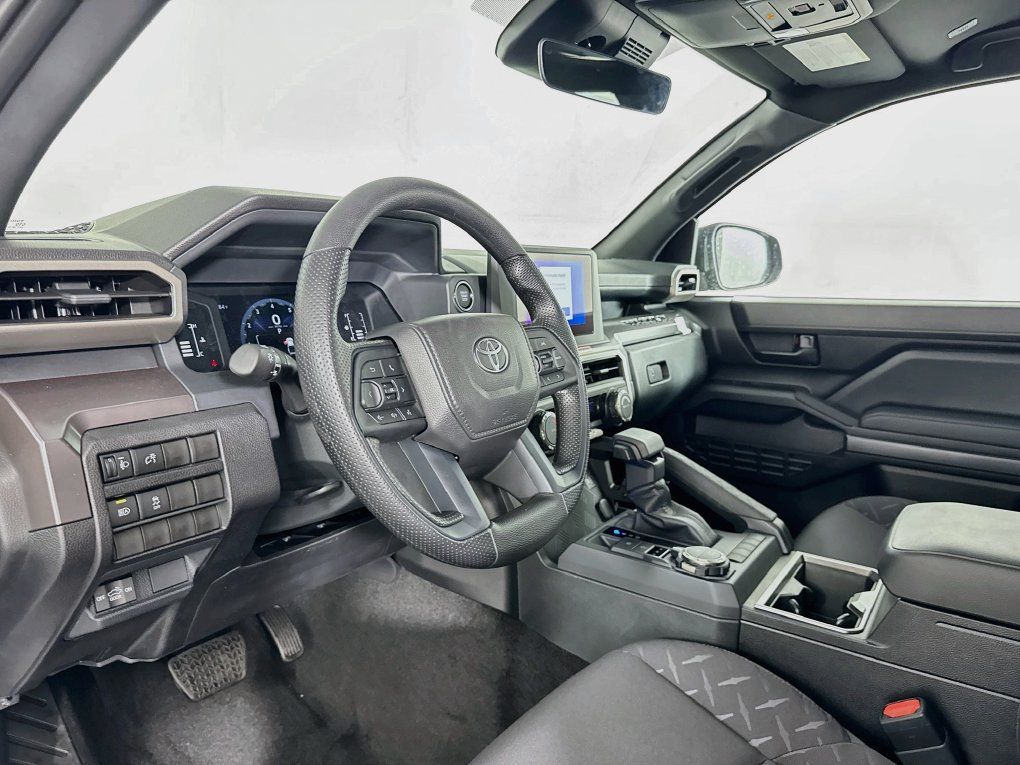 Used 2026 Toyota Tacoma SR5 AWD/4WD image 14