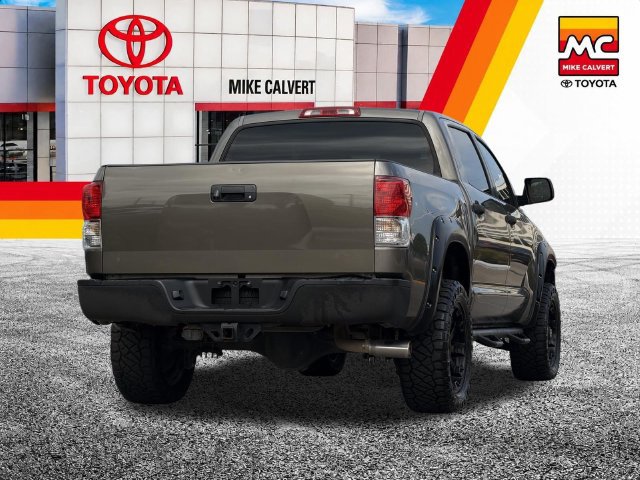 Used 2012 Toyota Tundra 4x4 CrewMax w/ SR5 Pkg image 6