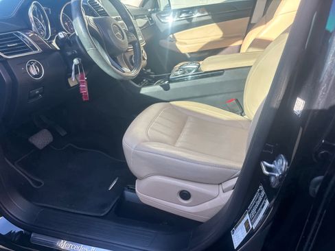 Used 2019 Mercedes-Benz GLS 450 GLS 450 image 3