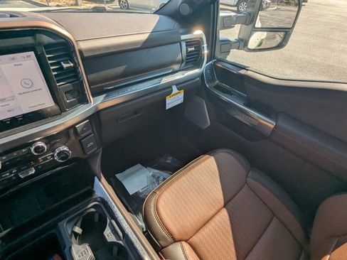 New 2026 Ford F450 King Ranch w/ FX4 Off-Road Package image 18