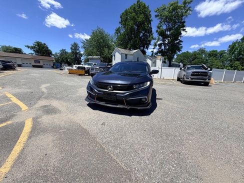 Used 2019 Honda Civic EX image 2