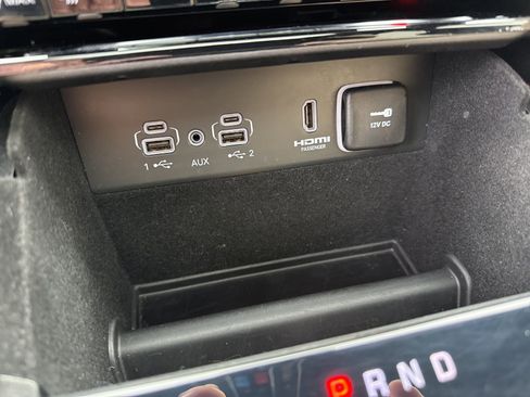 Used 2022 Jeep Grand Cherokee Limited 4xe image 30