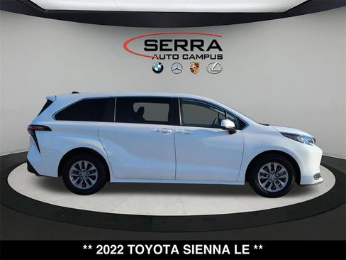 Used 2022 Toyota Sienna LE image 12