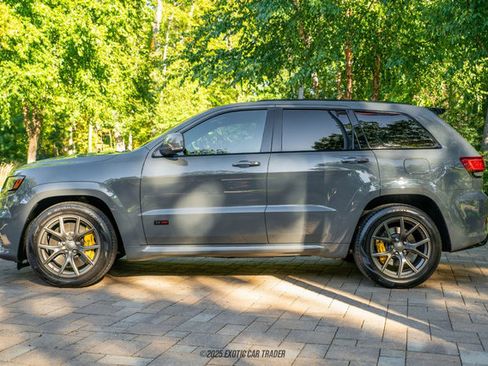 Used 2020 Jeep Grand Cherokee Trackhawk image 3