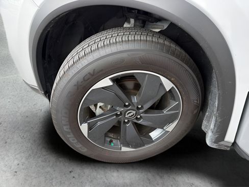Certified 2024 Nissan Rogue SV AWD/4WD image 71