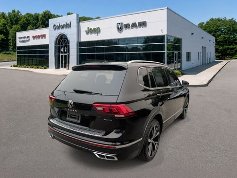 Used 2022 Volkswagen Tiguan SEL R-Line AWD/4WD image 6