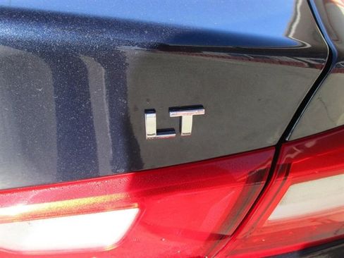 Used 2018 Chevrolet Malibu LT w/ Driver Confidence Package image 41