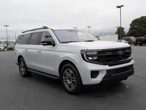 Certified 2025 Ford Expedition Max Active RWD image 2