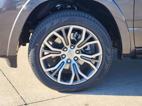 New 2026 RAM 1500 Tungsten AWD/4WD image 11