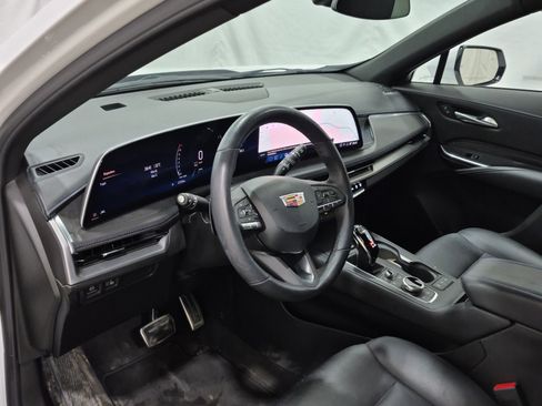 Used 2024 Cadillac XT4 Sport w/ Trailering Package AWD/4WD image 10