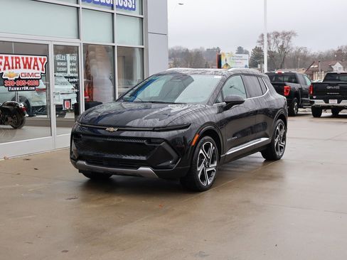 New 2026 Chevrolet Equinox EV LT image 6