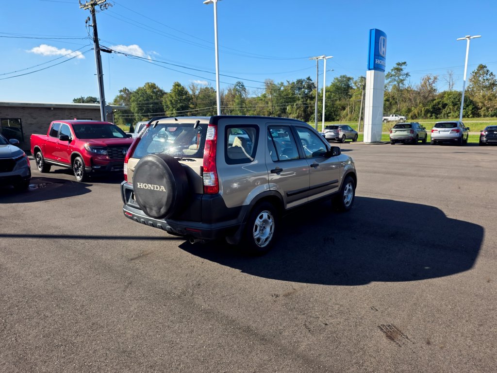 Used 2005 Honda CR-V LX image 3