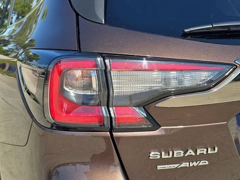 Used 2020 Subaru Outback Limited AWD/4WD image 7