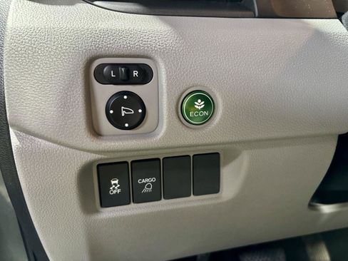 Used 2018 Honda Ridgeline RTL-T image 22