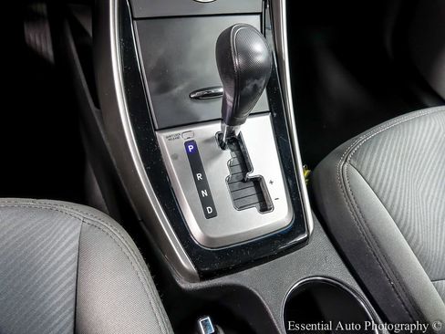 Used 2013 Hyundai Elantra GLS w/ Preferred Pkg image 16