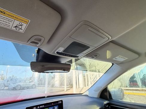 Used 2025 Honda Pilot EX-L image 31