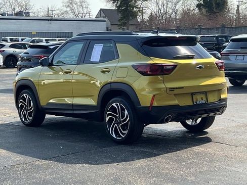Used 2024 Chevrolet TrailBlazer RS w/ Convenience Package image 3
