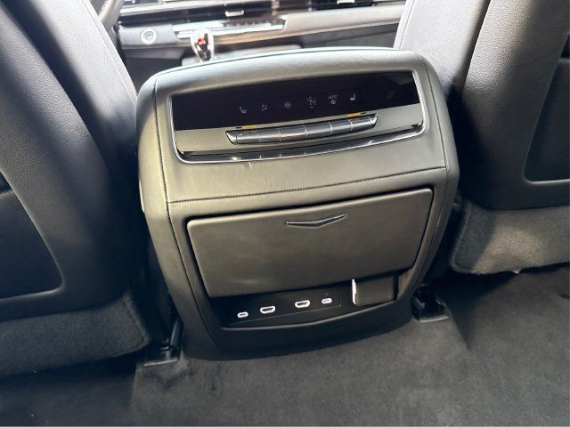 Used 2023 Cadillac Escalade Premium Luxury Platinum AWD/4WD image 23