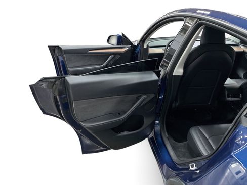Certified 2023 Tesla Model Y Long Range AWD/4WD image 10