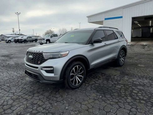 Used 2020 Ford Explorer ST w/ Premium Technology Package image 4
