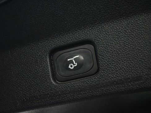 Used 2017 Ford Explorer XLT w/ Equipment Group 202A image 35