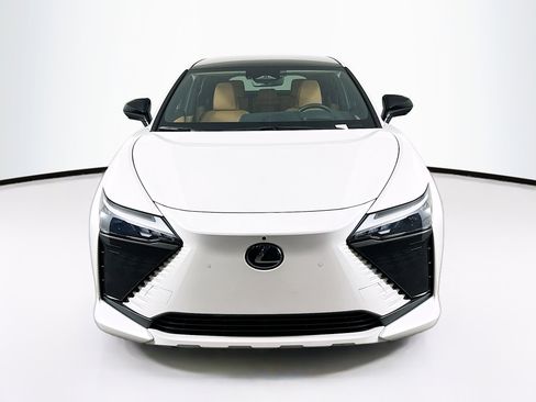 Used 2023 Lexus RZ 450e Premium w/ Accessory Package (2T) AWD/4WD image 2
