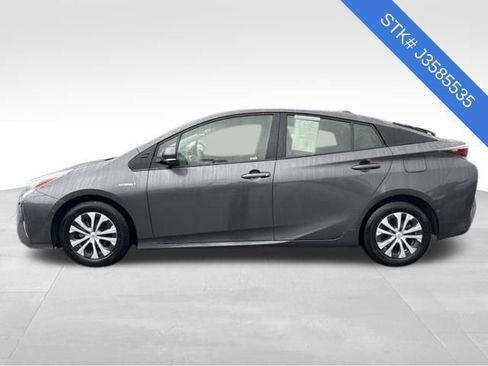 Used 2018 Toyota Prius Two w/ Prius Two Safety Plus Package image 4