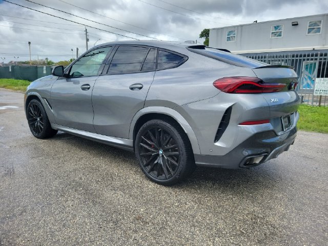 Used 2024 BMW X6 xDrive40i w/ Premium Package AWD/4WD image 5