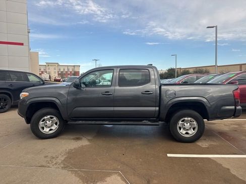 Used 2021 Toyota Tacoma SR image 5