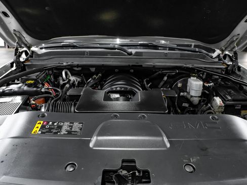 Used 2020 GMC Yukon XL Denali RWD image 60