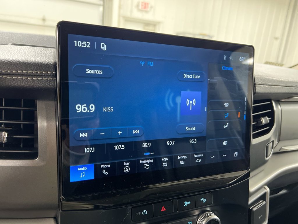 Used 2024 Ford Expedition Max XLT AWD/4WD image 14