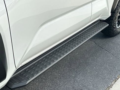 Used 2025 Toyota 4Runner TRD Off-Road Premium image 9