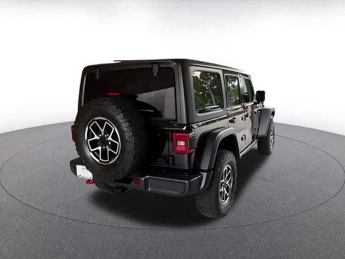Used 2026 Jeep Wrangler Unlimited Rubicon AWD/4WD image 14