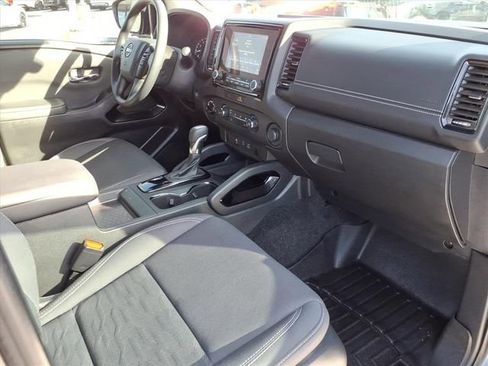 Used 2023 Nissan Frontier SV w/ Midnight Edition Package image 19
