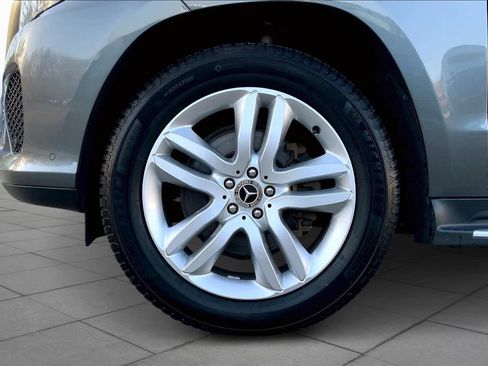 Used 2017 Mercedes-Benz GLS 450 4MATIC image 10