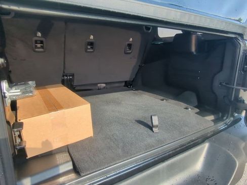 Used 2025 Jeep Wrangler Unlimited Sport AWD/4WD image 23